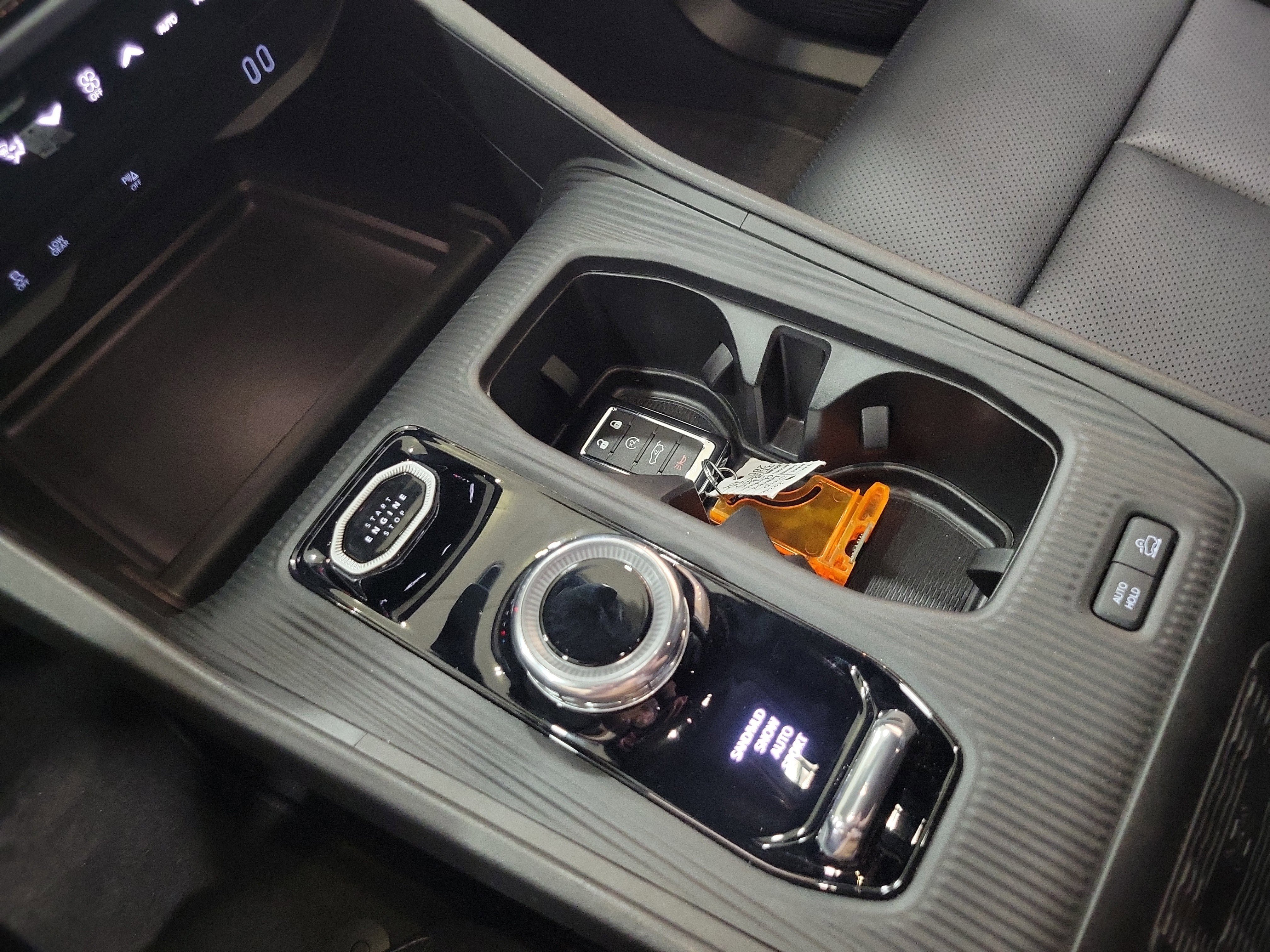 New 2026 Jeep Cherokee Limited image 16