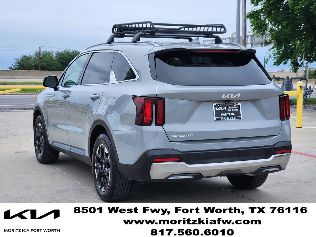 Certified 2025 Kia Sorento S FWD image 6