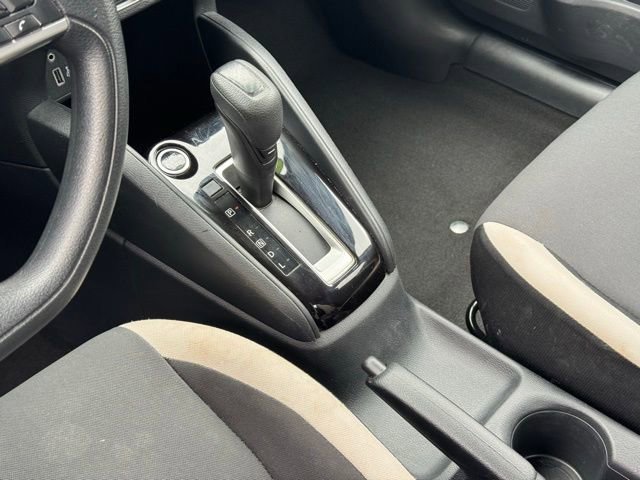 Used 2022 Nissan Versa SV image 17