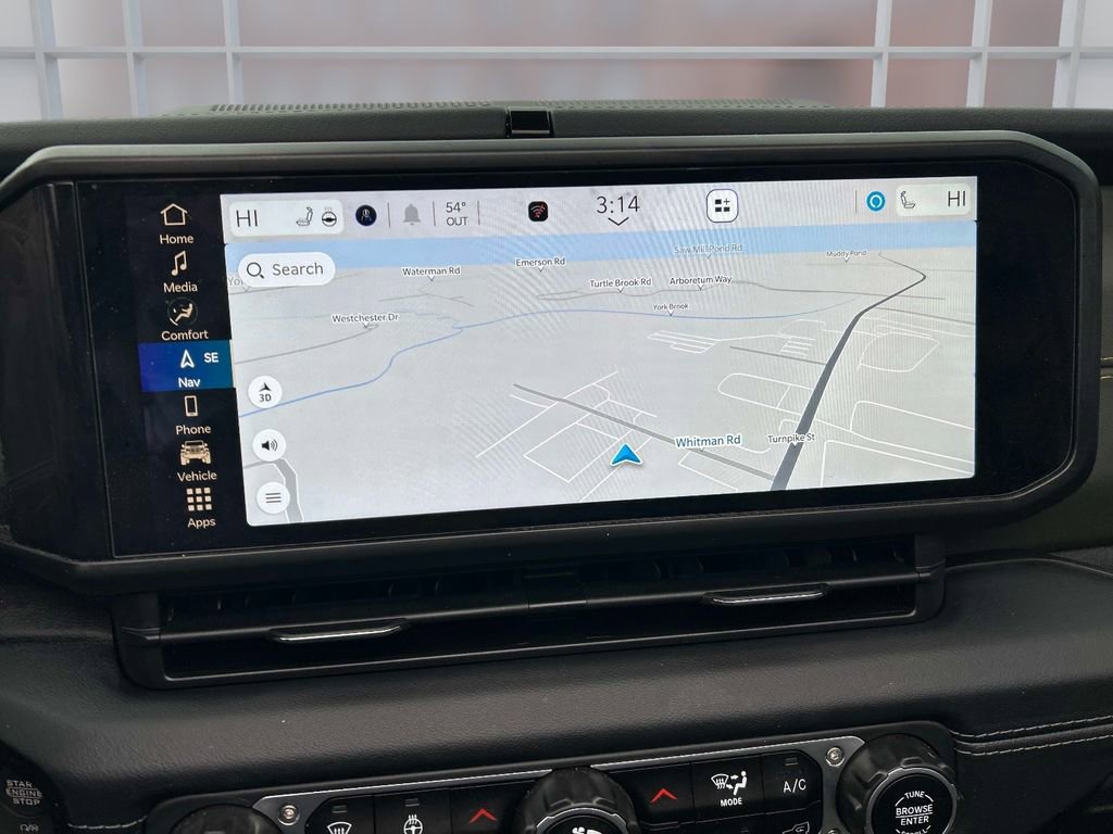 Used 2024 Jeep Wrangler High Altitude AWD/4WD image 31