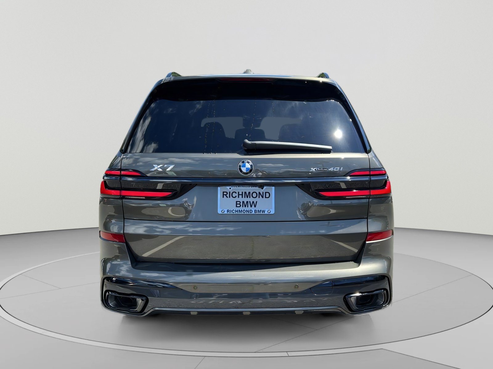 New 2027 BMW X7 xDrive40i w/ M Sport Package AWD/4WD image 4