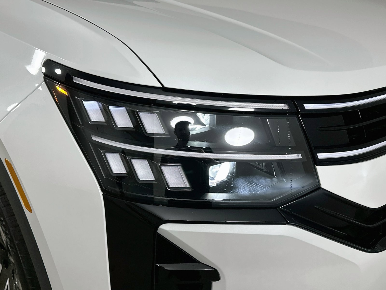 New 2027 Volkswagen Atlas SE AWD/4WD image 9