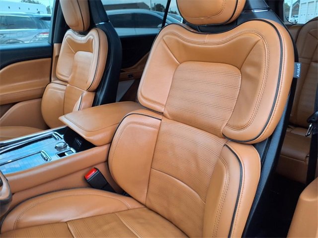 Used 2022 Lincoln Aviator Black Label w/ Dynamic Handling Package image 6
