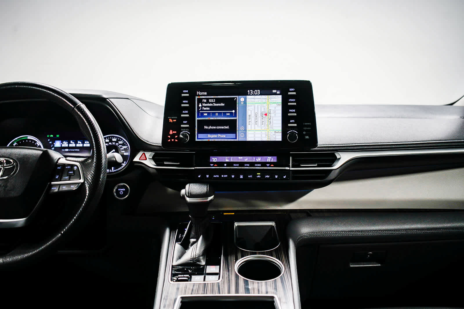 Used 2021 Toyota Sienna Limited image 15