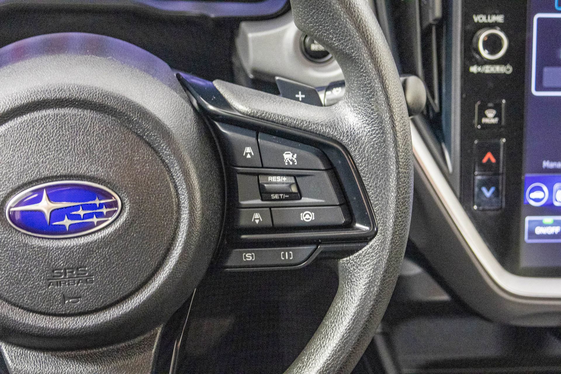 Used 2024 Subaru Crosstrek 2.0i Premium w/ Crosstrek Mirror Package image 31