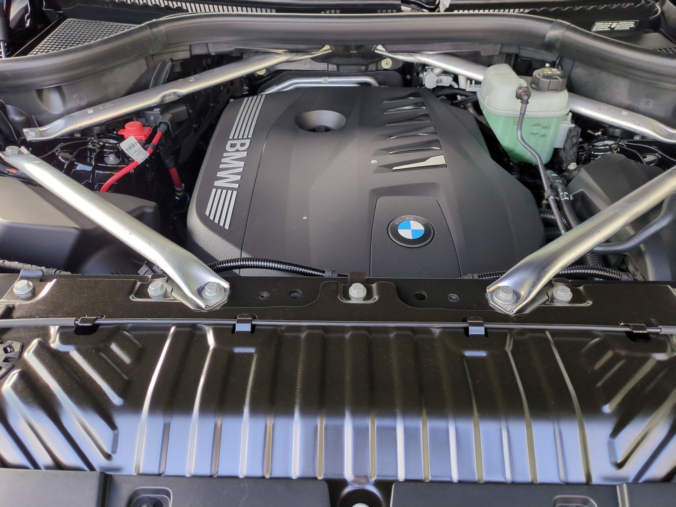 New 2027 BMW X5 xDrive50e w/ M Sport Package AWD/4WD image 33