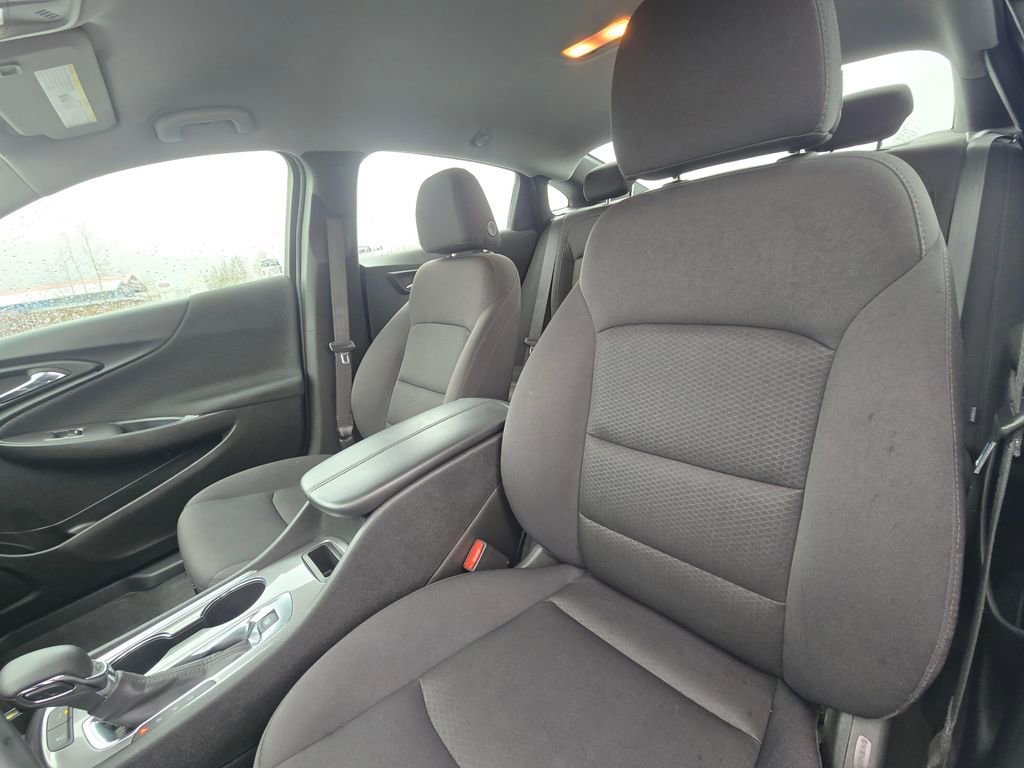 Used 2024 Chevrolet Malibu LT w/ Sport Edition FWD image 17
