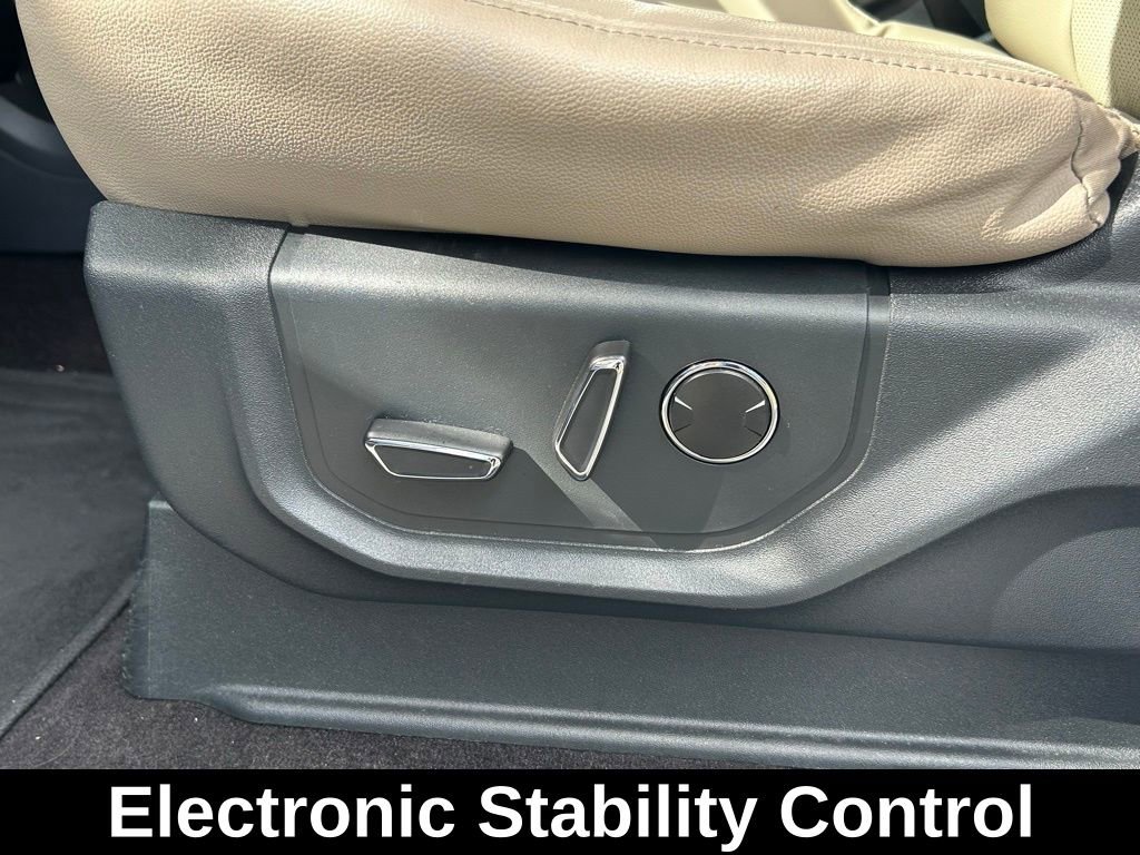 Used 2022 Ford Expedition Limited image 18