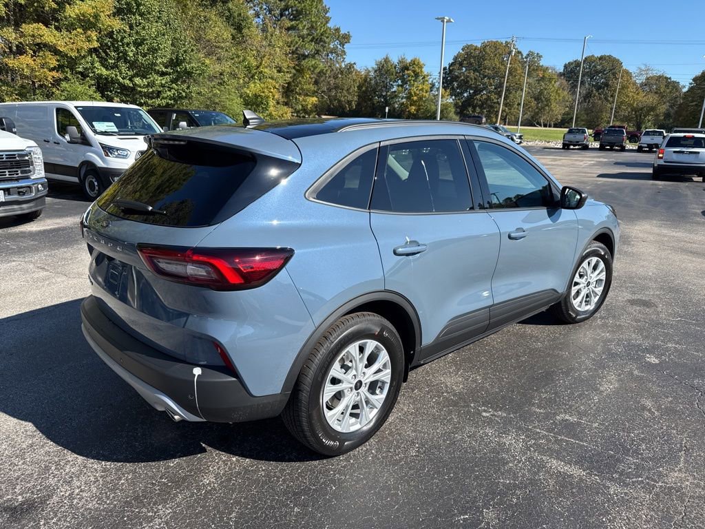 New 2026 Ford Escape Active image 3