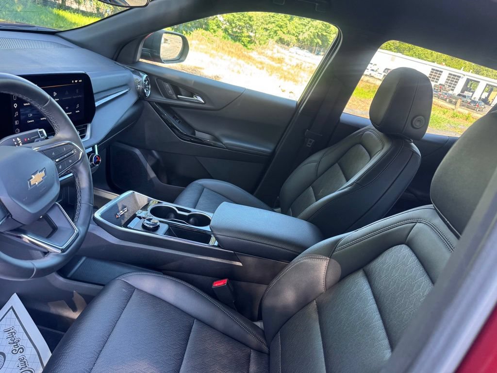 Certified 2026 Chevrolet Equinox LT w/ Convenience Package II FWD image 18
