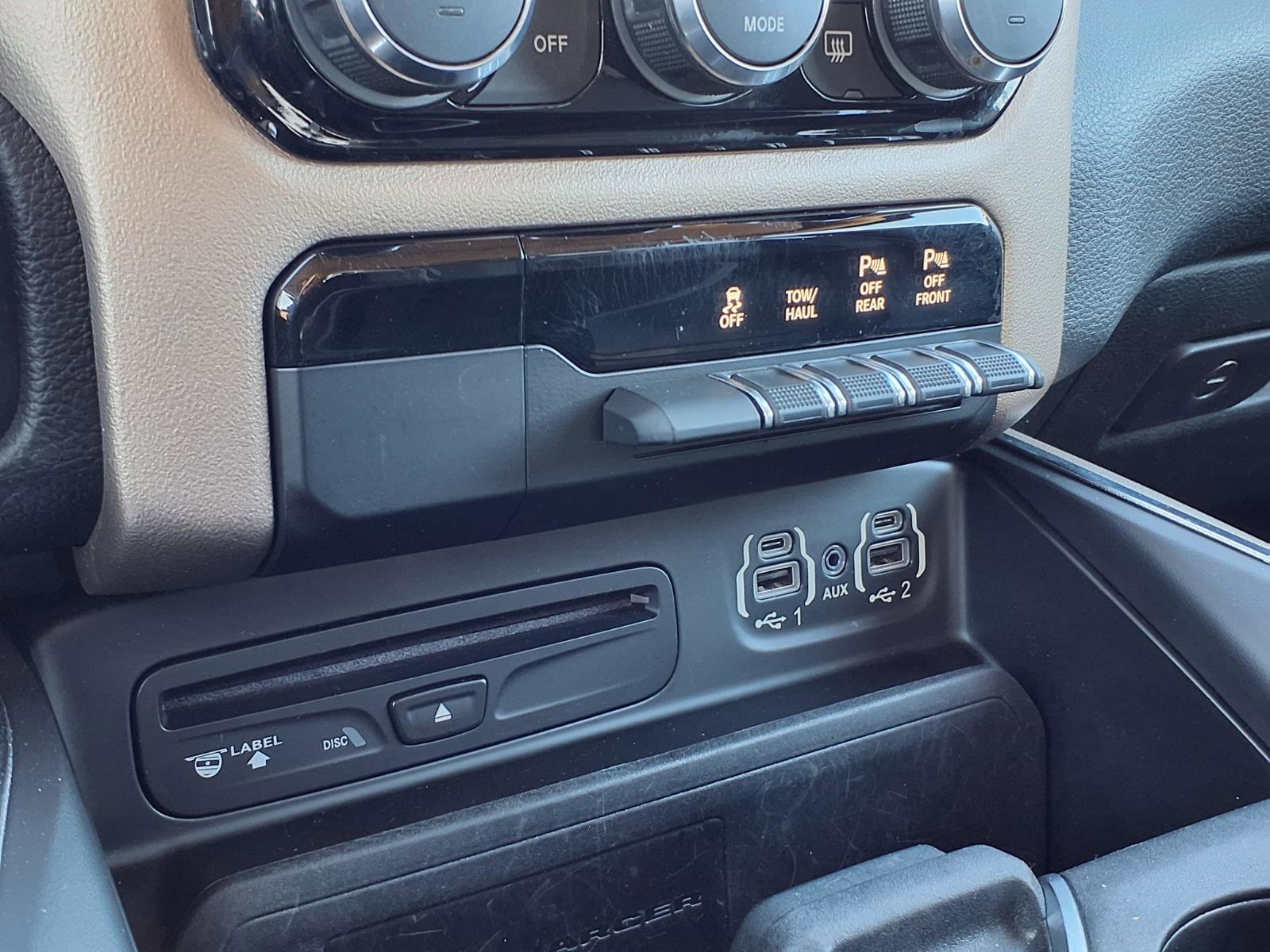 Certified 2019 RAM 1500 Laramie image 13