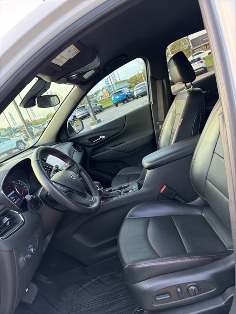 Used 2023 Chevrolet Equinox RS w/ RS Leather Package image 12