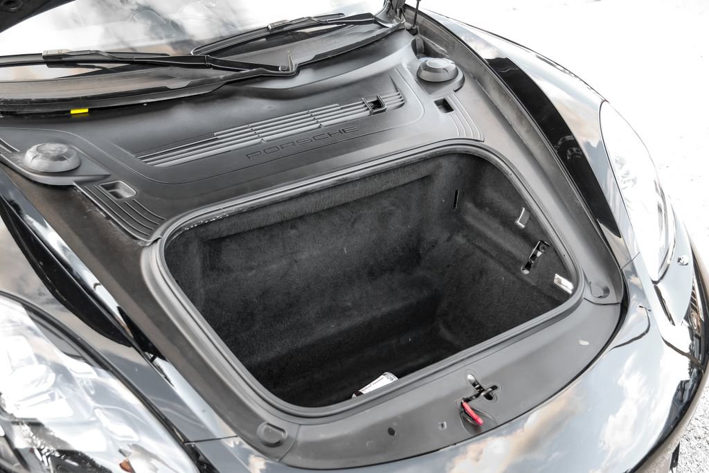 Used 2021 Porsche 718 Cayman w/ Premium Package RWD image 53