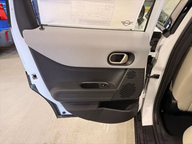 Used 2025 MINI Cooper S image 19