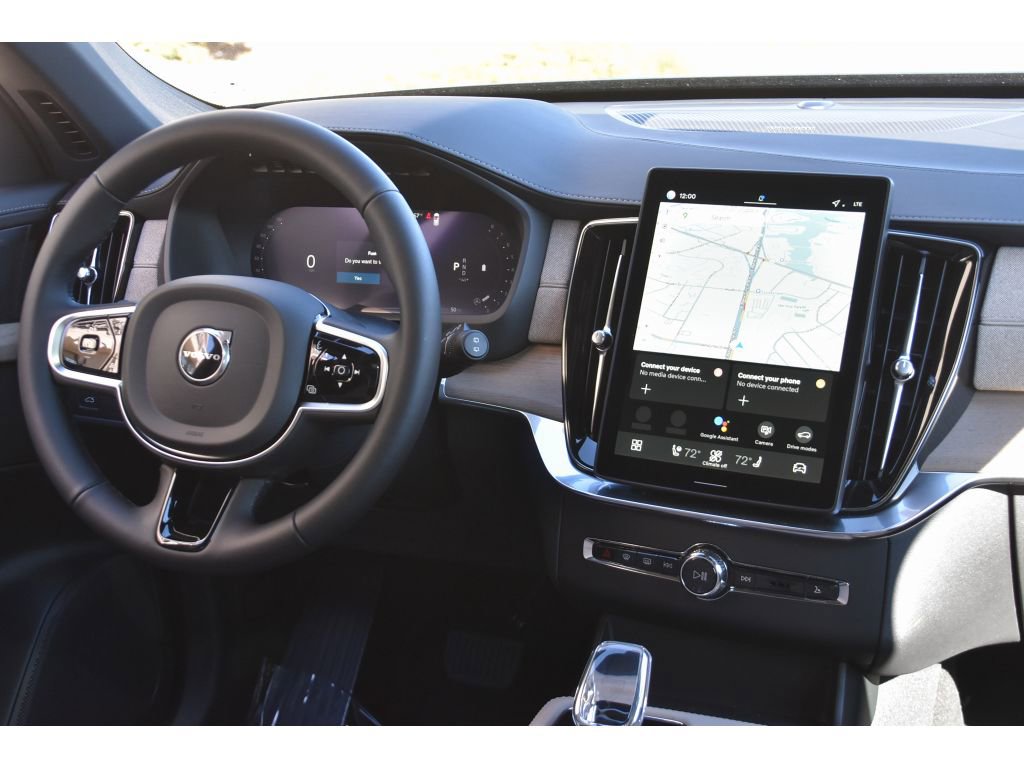 New 2026 Volvo XC90 B6 Plus w/ Protection Package Premier image 19