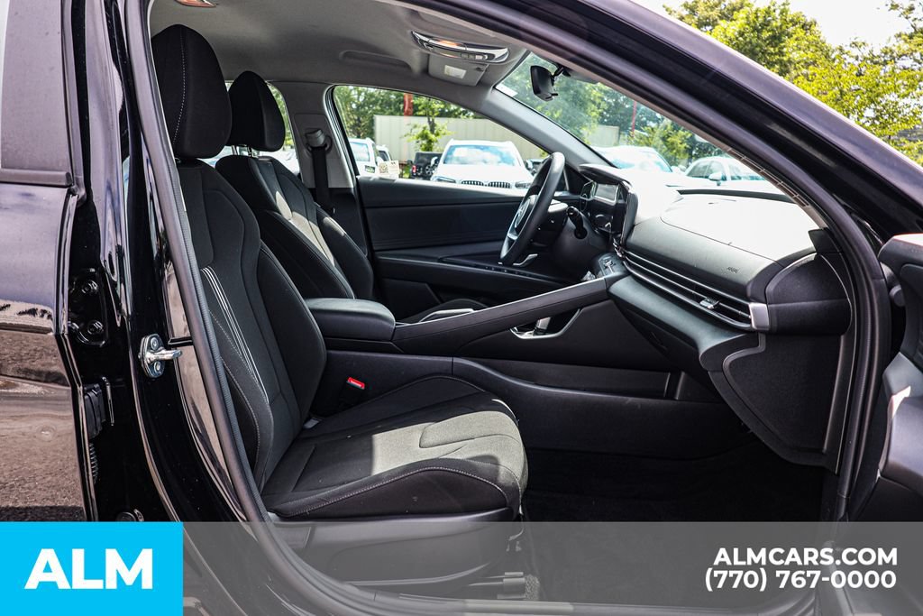 Used 2024 Hyundai Elantra SEL FWD image 20