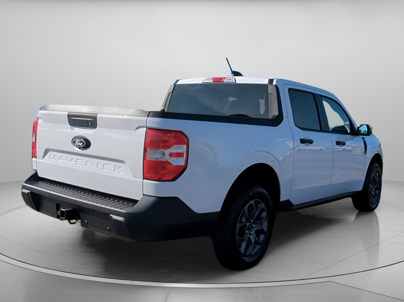 New 2026 Ford Maverick XLT w/ XLT Luxury Package FWD image 30