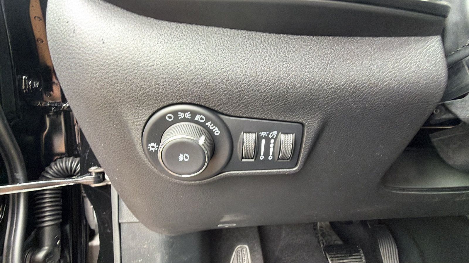 New 2026 Jeep Compass Latitude AWD/4WD image 21