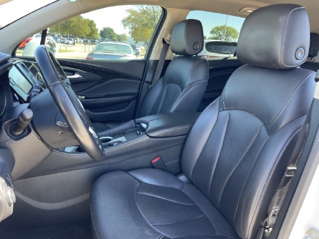 Used 2018 Buick Envision Essence FWD image 23
