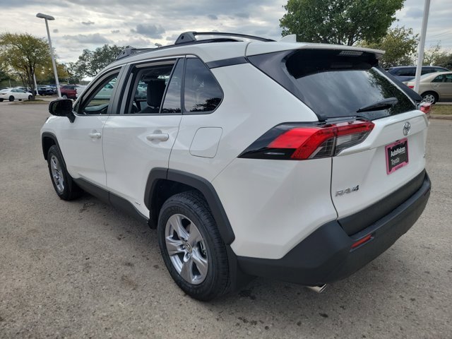 New 2025 Toyota RAV4 LE image 7