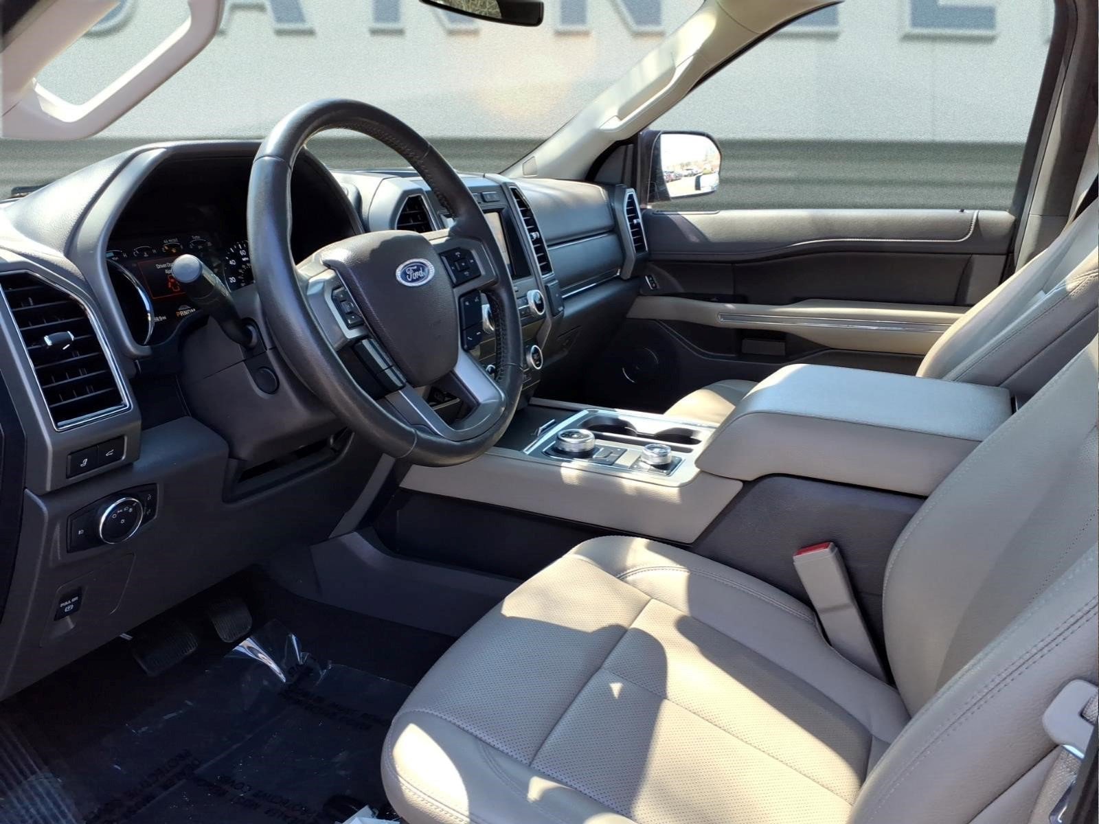 Used 2021 Ford Expedition Max XLT image 17