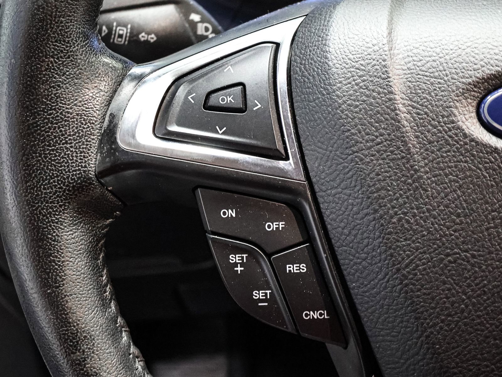 Used 2022 Ford Edge SEL image 35