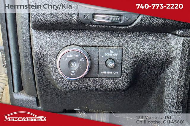 Used 2015 Chevrolet Traverse LT image 19
