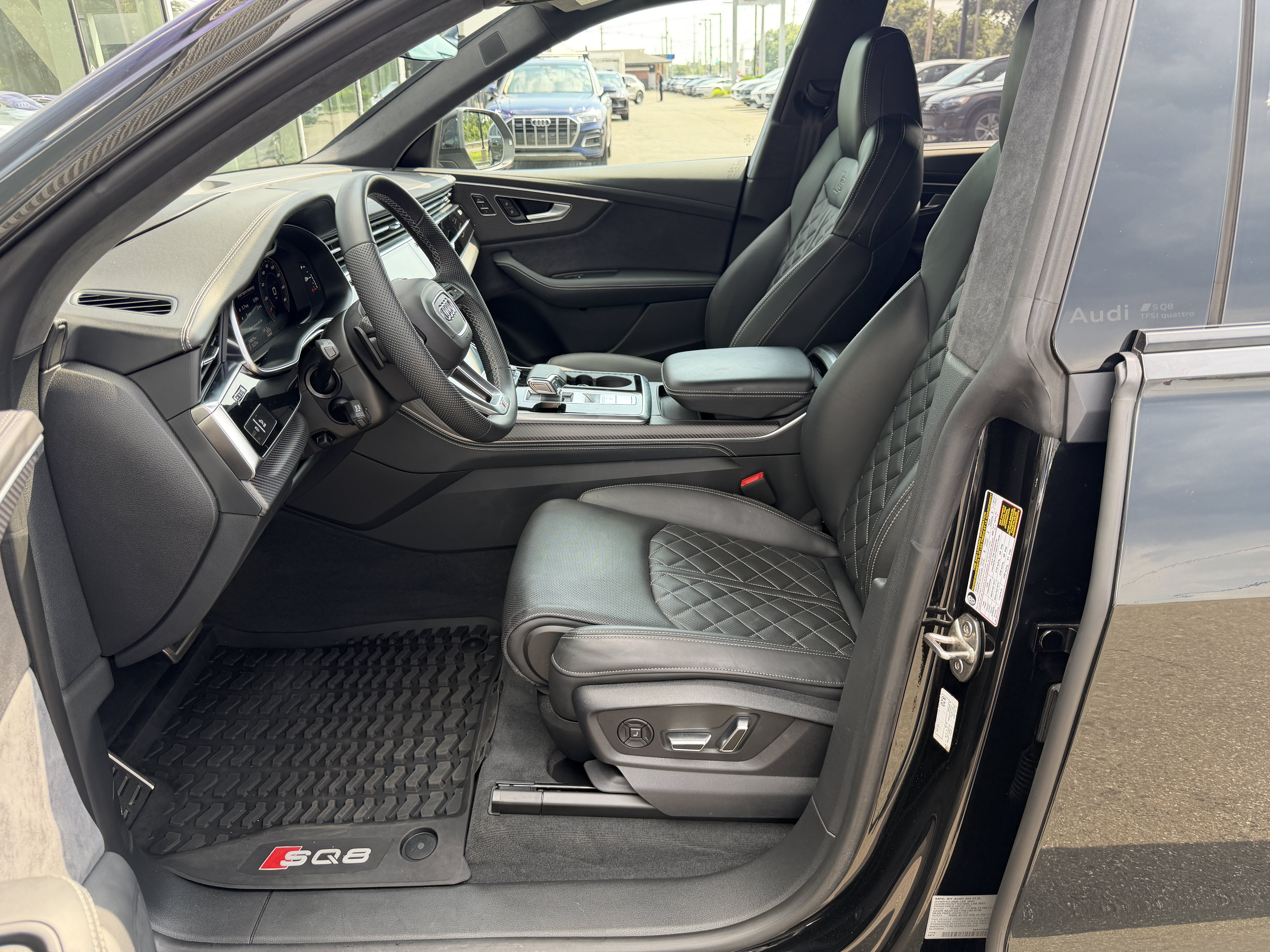 Certified 2025 Audi SQ8 Prestige w/ Prestige Package AWD/4WD image 5