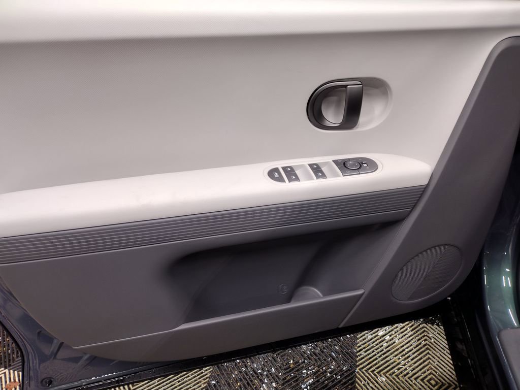 New 2026 Hyundai Ioniq 5 SEL image 18