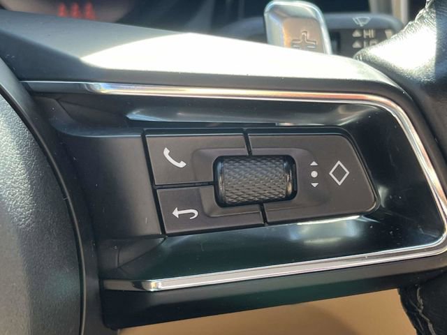 Used 2023 Porsche Macan Turbo image 29