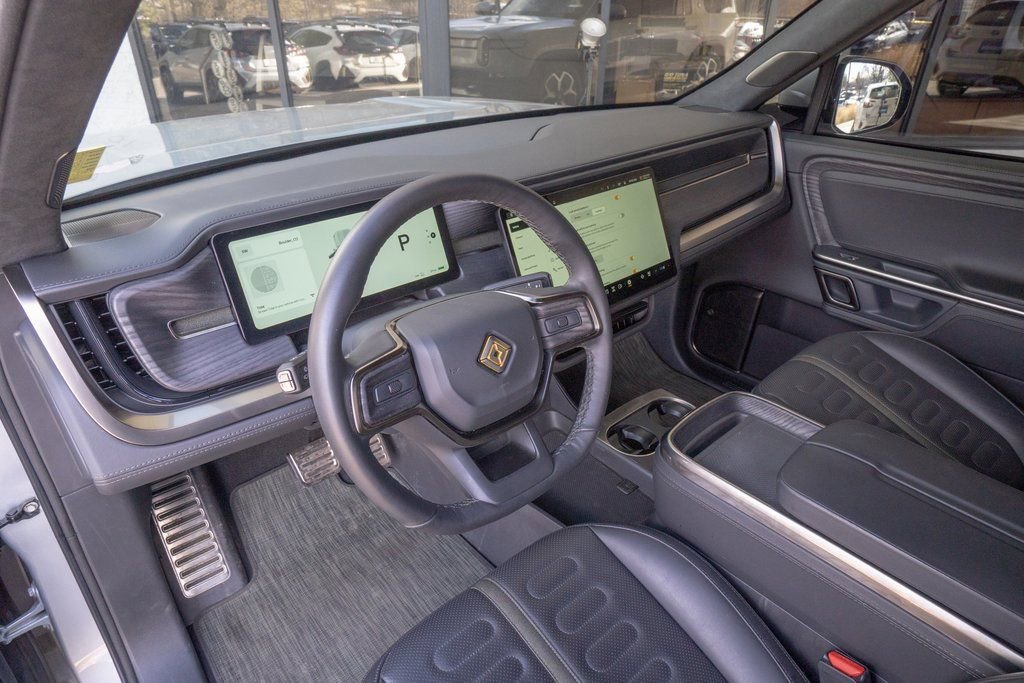 Used 2024 Rivian R1S Adventure image 9
