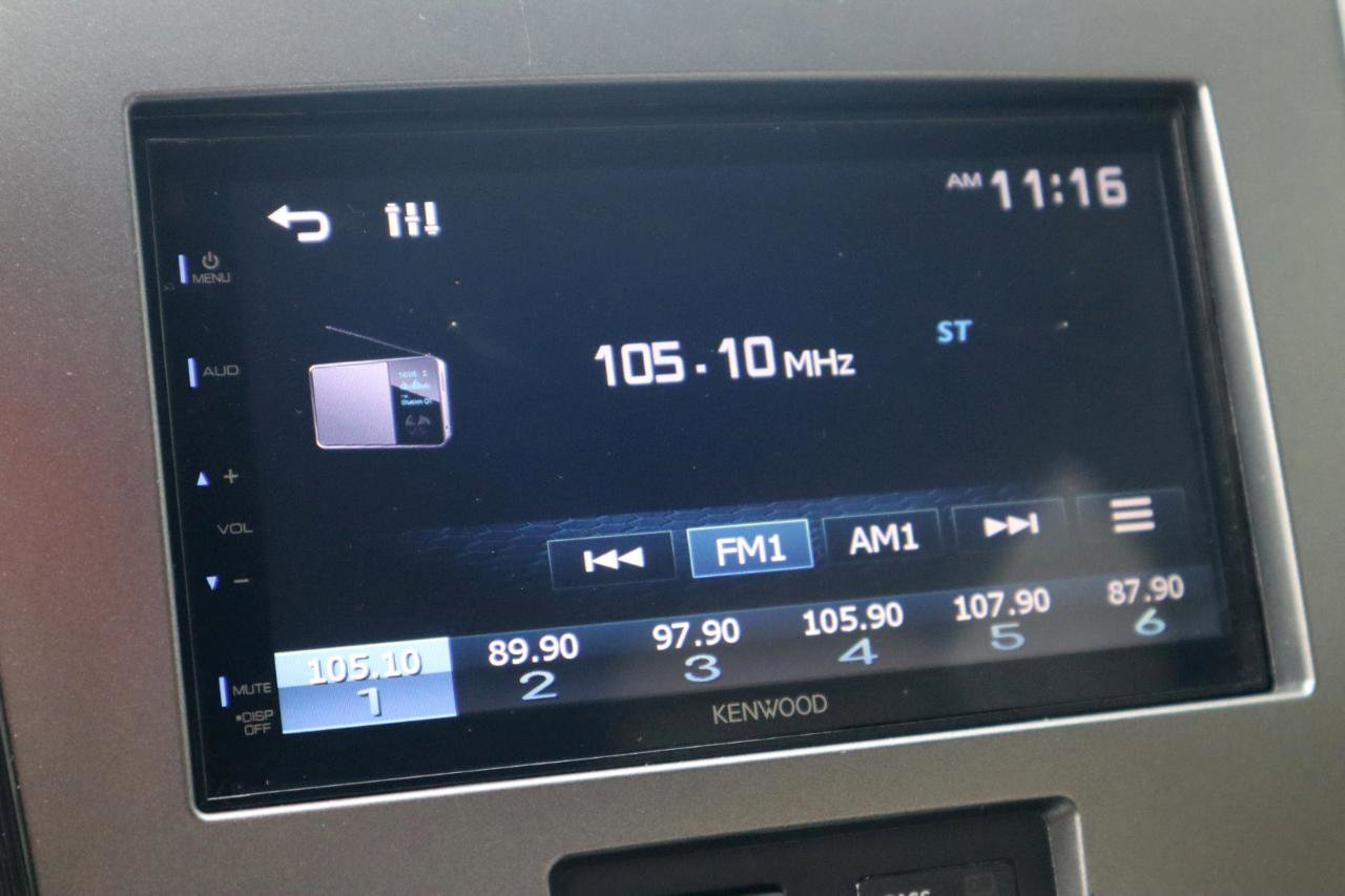 Used 2017 Ford Explorer XLT image 65