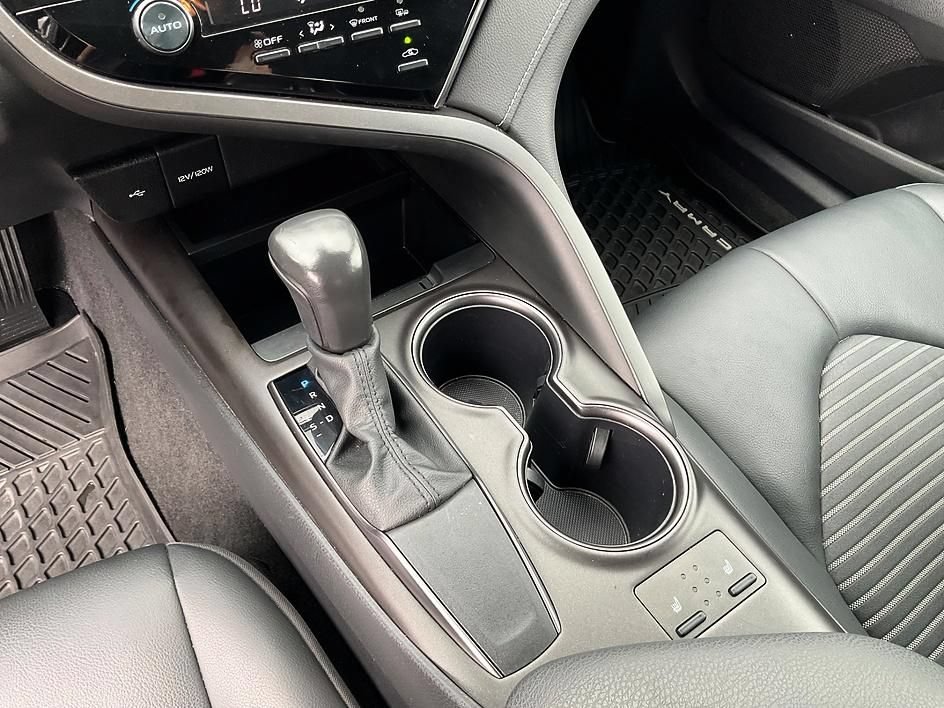 Used 2024 Toyota Camry SE FWD image 22