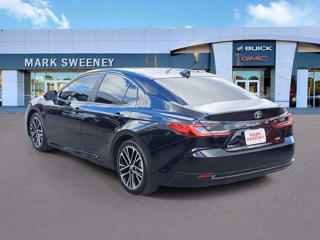 Used 2025 Toyota Camry XLE image 29