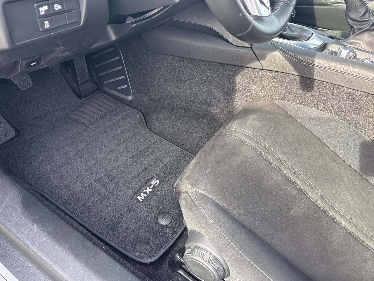 Used 2024 MAZDA MX-5 Miata Club image 41