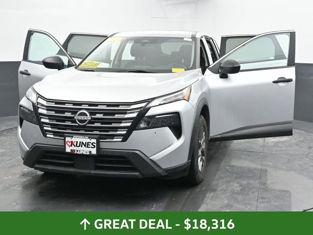 Used 2024 Nissan Rogue S image 52