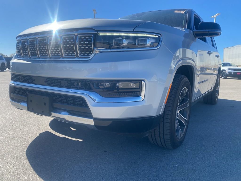 Used 2023 Jeep Grand Wagoneer 4WD w/ Convenience Group III image 3