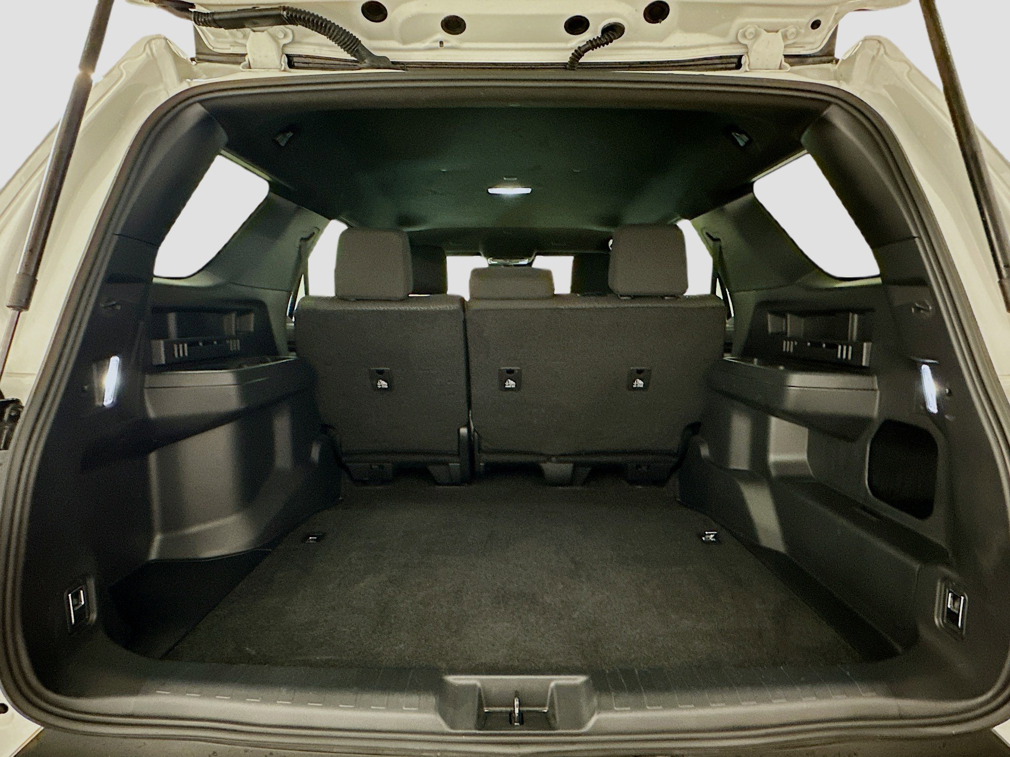 Used 2025 Toyota 4Runner SR5 image 30