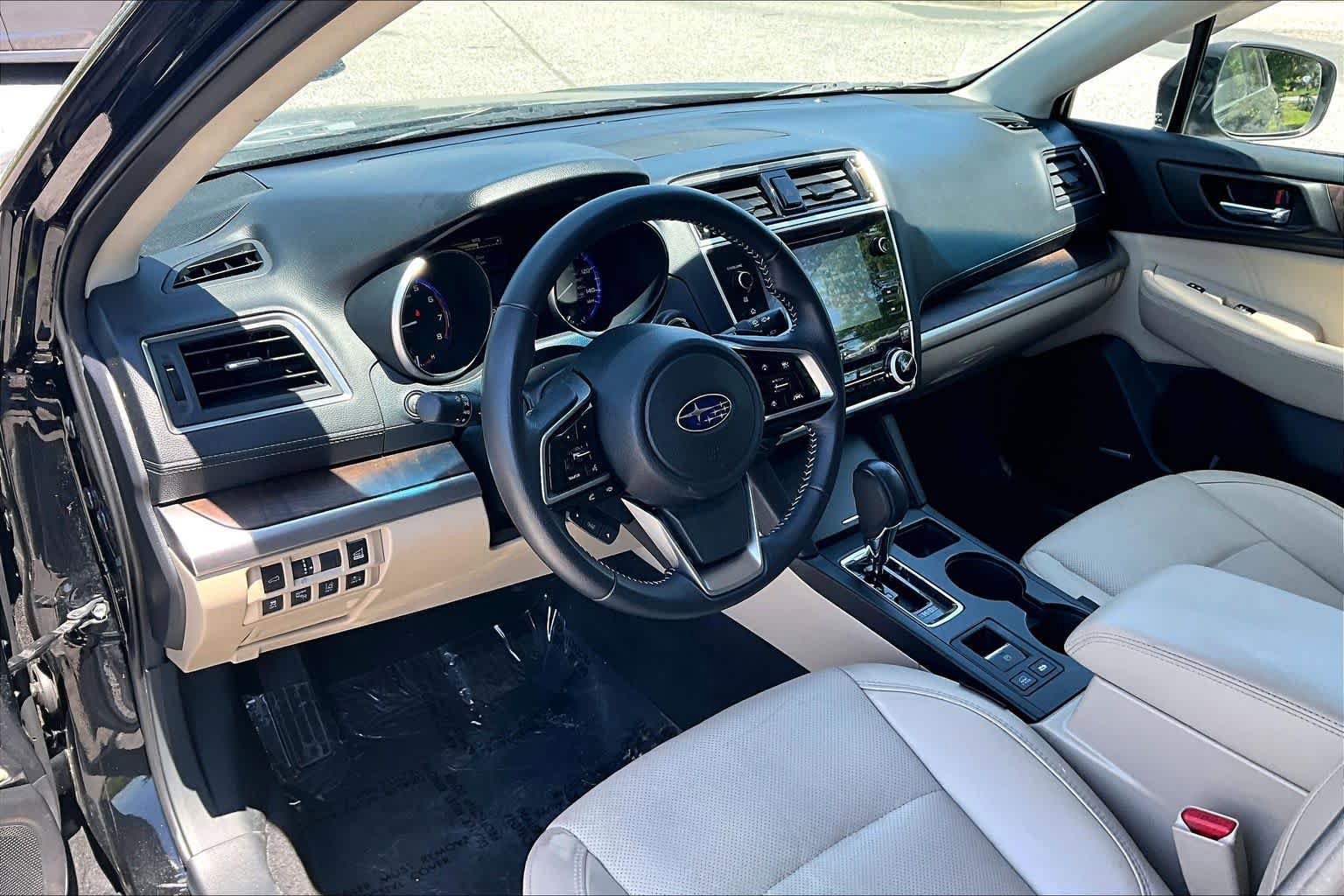 Used 2018 Subaru Outback 2.5i Limited AWD/4WD image 18