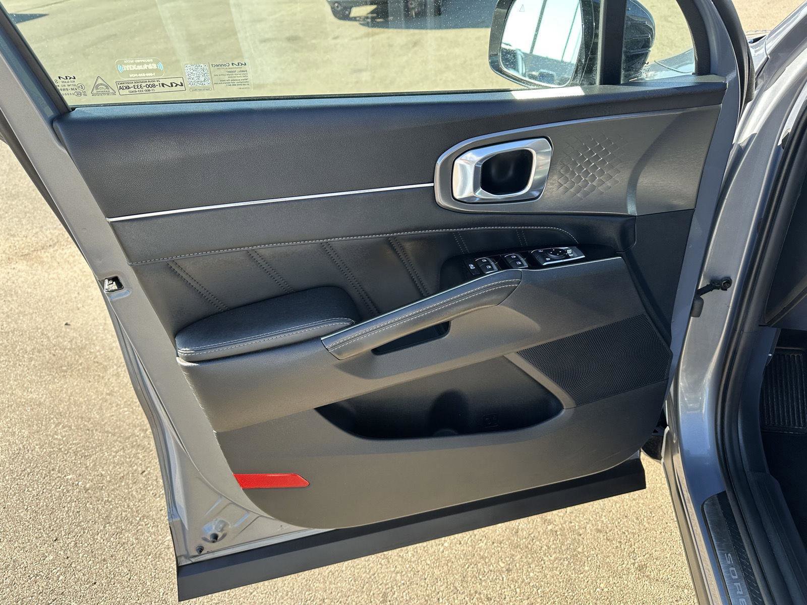 Used 2022 Kia Sorento SX image 14