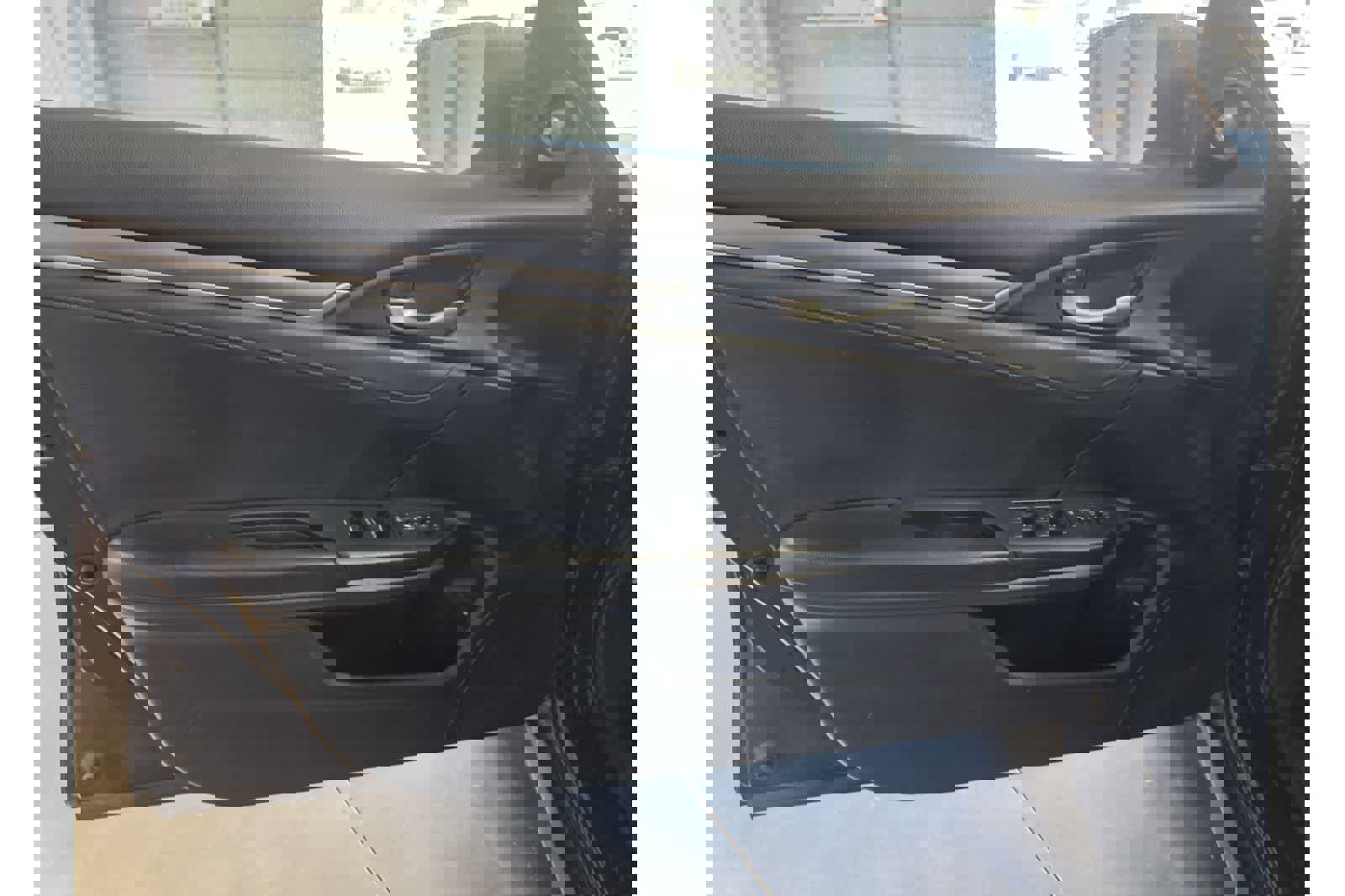 Used 2016 Honda Civic Touring image 16