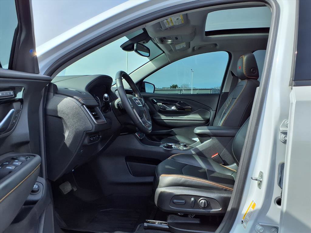 Used 2022 GMC Terrain AT4 w/ Infotainment Package II AWD/4WD image 26