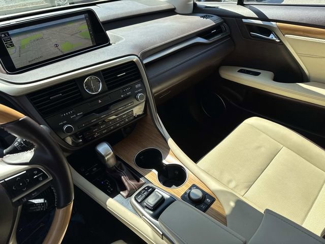 Used 2019 Lexus RX 350L Premium w/ Premium Package AWD/4WD image 27