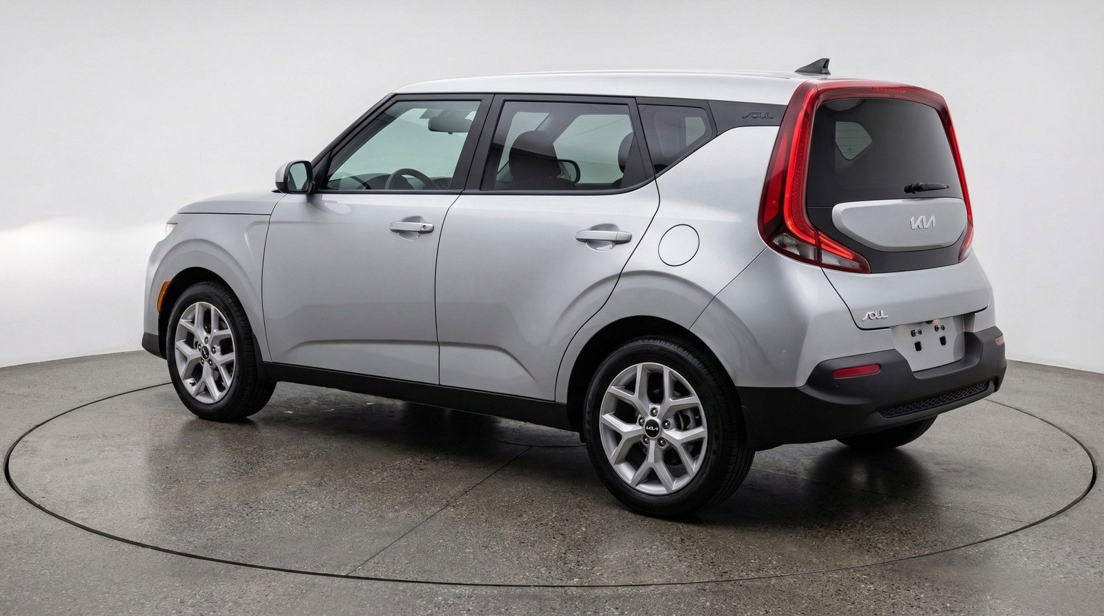 Used 2025 Kia Soul LX w/ LX Technology Package image 6