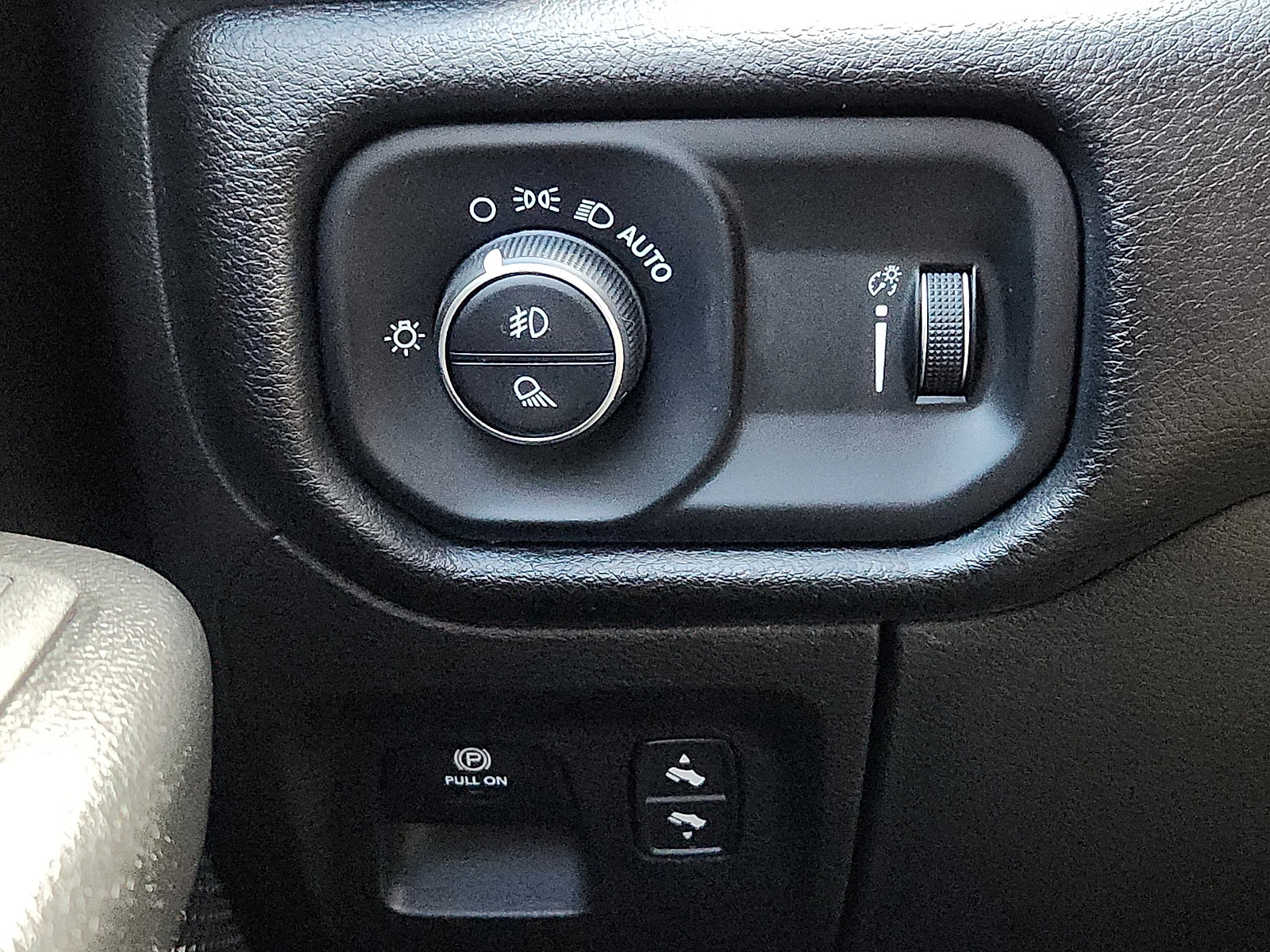 Certified 2022 RAM 1500 Big Horn image 25