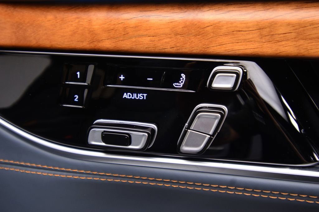 New 2024 Jeep Grand Wagoneer Series III AWD/4WD image 20