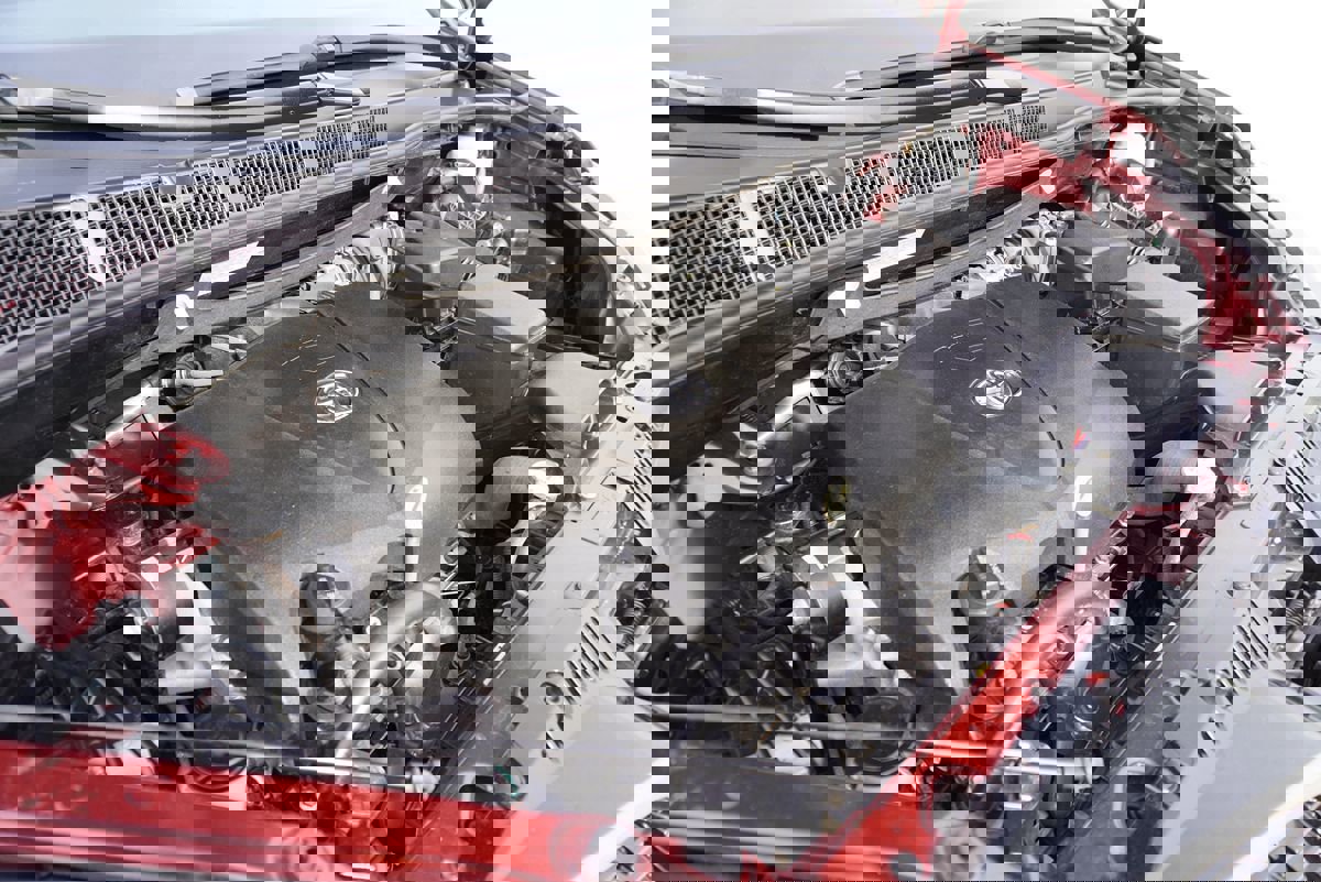 Used 2020 Toyota Sienna SE image 4