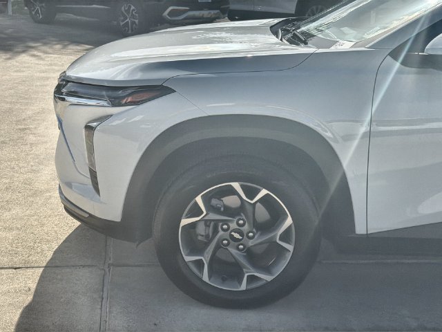 Certified 2026 Chevrolet Trax LT FWD image 31