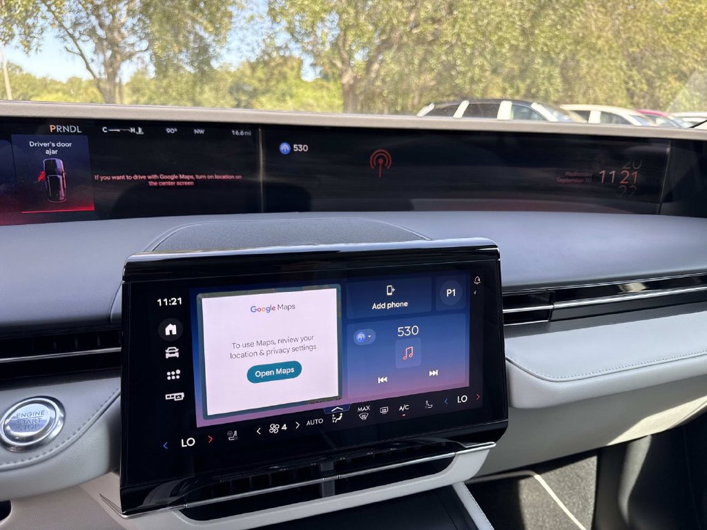 New 2026 Lincoln Nautilus Premier AWD/4WD image 23