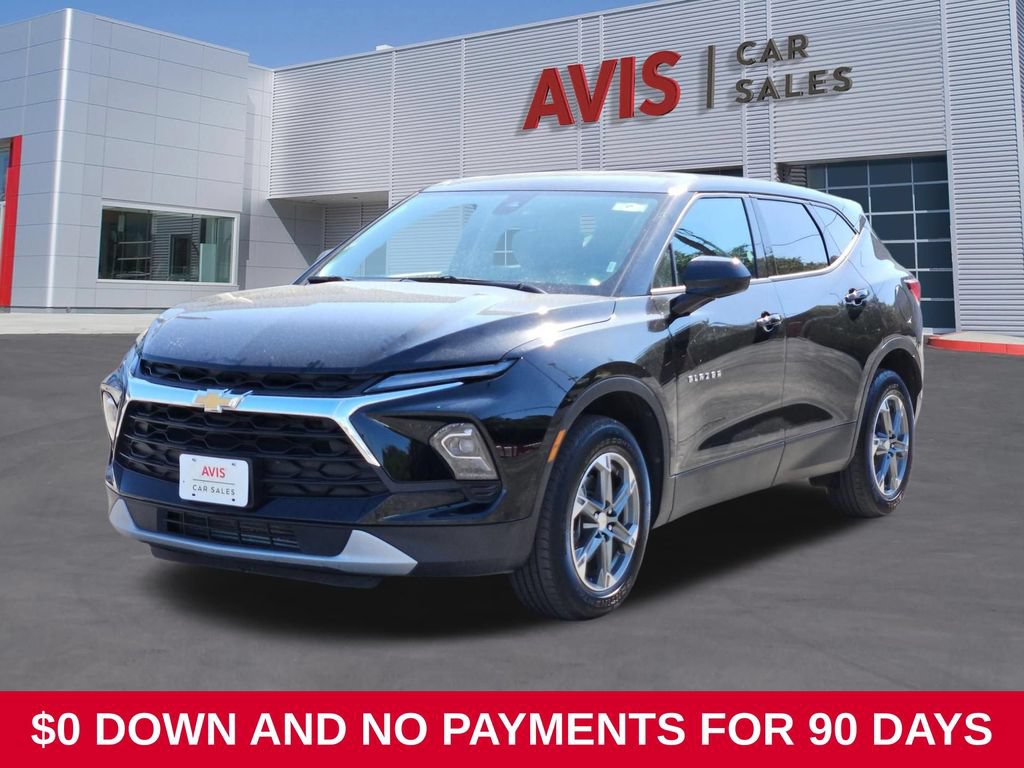 Used 2025 Chevrolet Blazer LT FWD image 1
